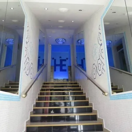 Esperia מלון