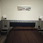 Esperia Hotel 3*
