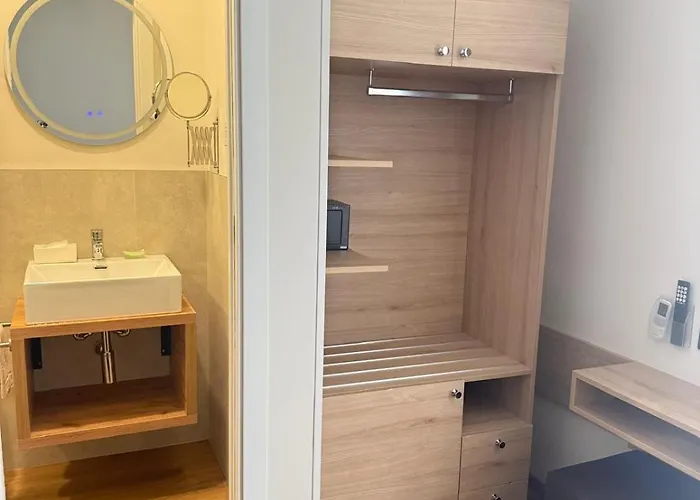 Esperia Szálloda 3*